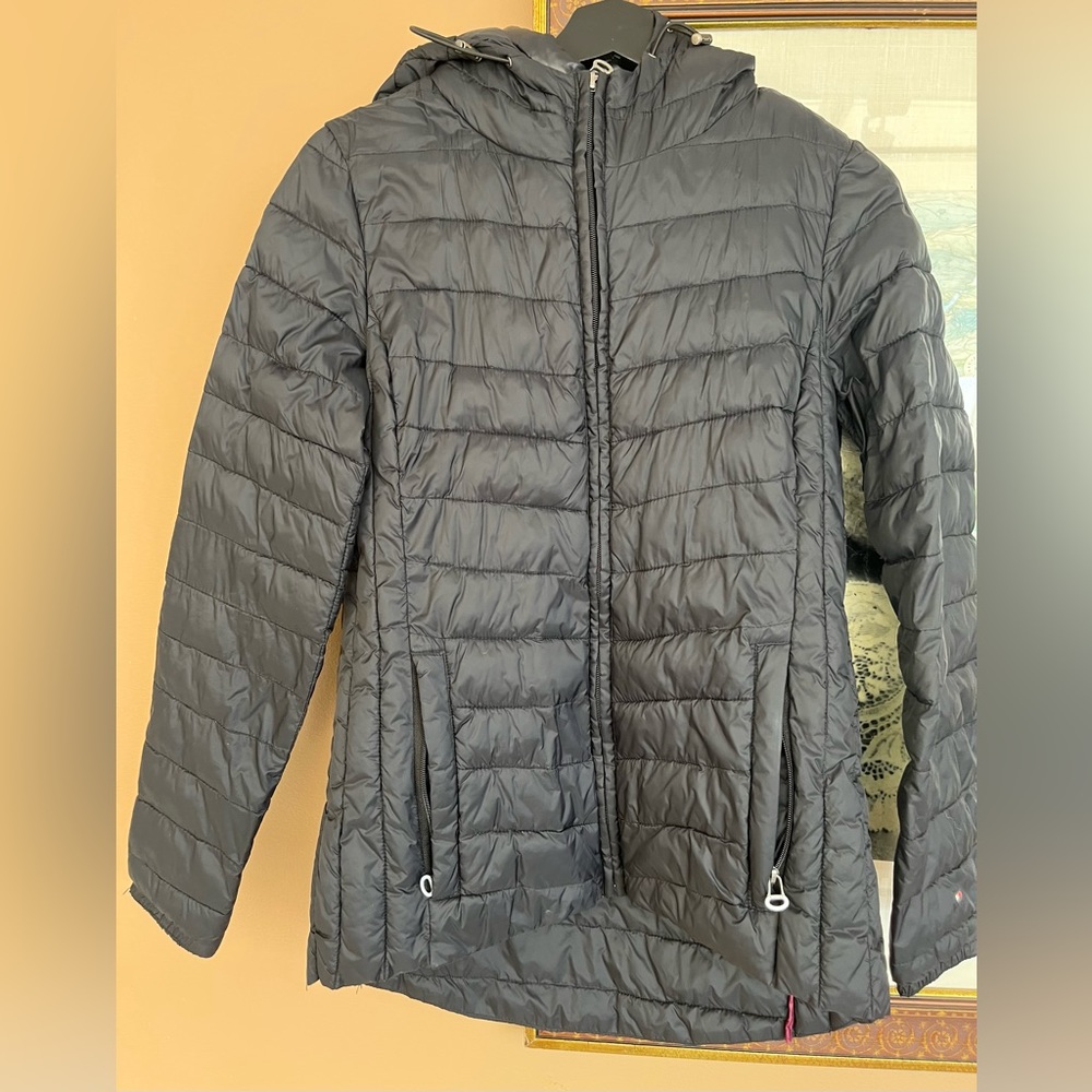 Tommy Hilfiger jacket with hood. In excellent condition.